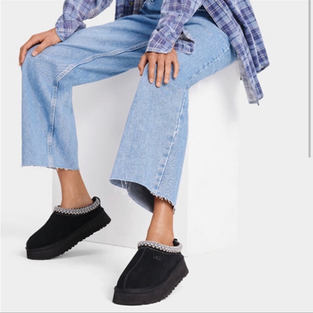 UGG tazman slippers